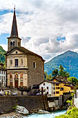 Valsesia, Campertogno - La chiesa parrocchiale di San Giacomo Maggiore 